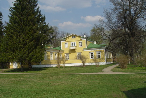 Главный дом большеболдинской усадьбы Пушкиных