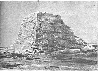 Каменные башни на чинке Устюрта (с воздуха и с земли)