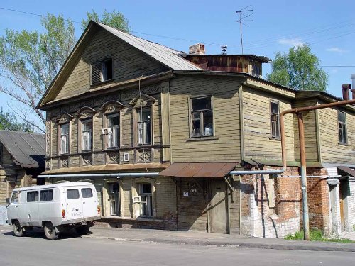 Нижний Новгород, Плотничный  пер., 10 –  Преобладают типологические признаки памятника архитектуры