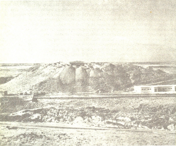 Холм Кармир-Блур. Вид с севера