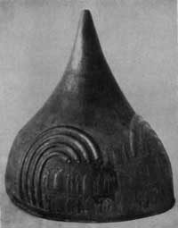 Бронзовый шлем с посвятительной надписью царя Аргишти I