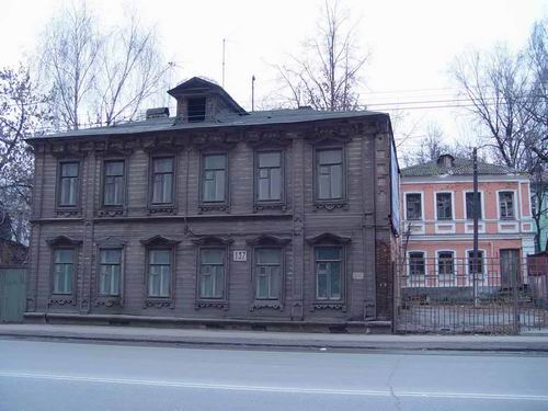 Нижний Новгород, Горького ул., 137  – преобладают типологические признаки памятника архитектуры;