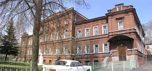 Здание старообрядческой богадельни Н.А. Бугрова (ул. Зафабричная, 6). Общий вид. Фото 2005 г. (фотомонтаж)