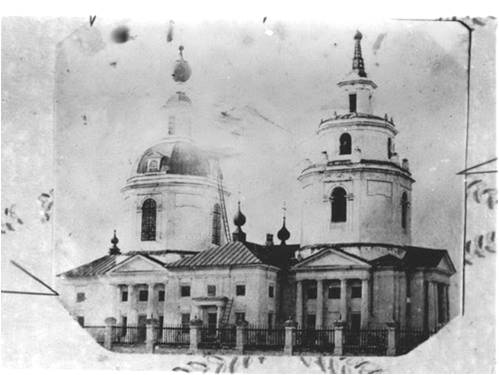 Успенская церковь 1789–1799 годов. Северный фасад. Снимок до 1917 года (переснято по фотоотпечатку). Фото В. Пегова. Май 1963 года