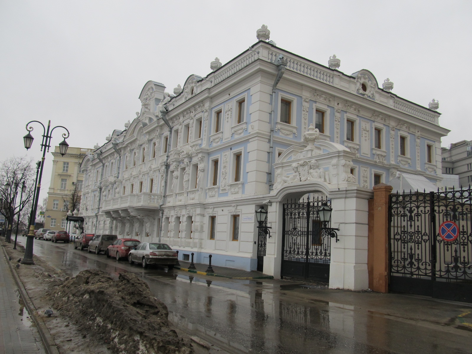 Дворец Рукавишниковых