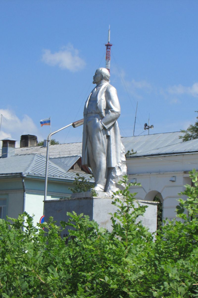 Памятник В.И. Ленину. Костромская область, г. Галич