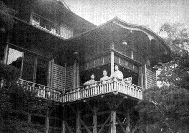 Нагао Кинъя. Гиусо.Балкон