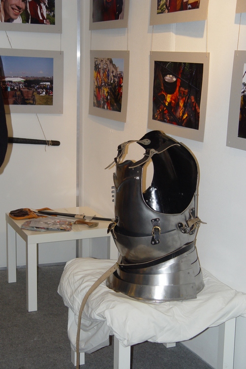 15 февраля 2010 г. состоялось открытие фотовыставки «Живая история / Living history»