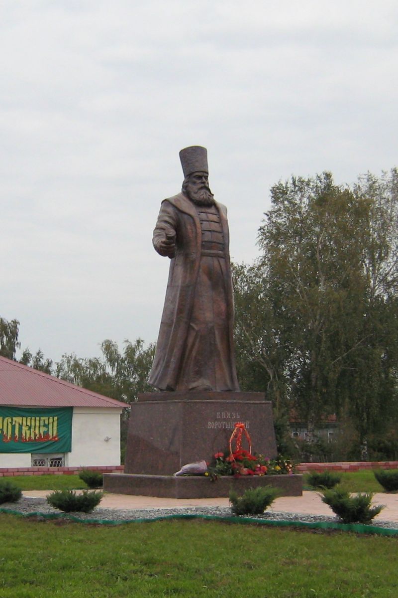 Памятник князю Воротынскому в посёлке Воротынец (Нижегородская область)